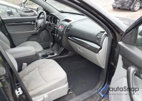 2011 Kia Sorento Lx V6 z USA, uszkodzony, nr VIN 5XYKTDA25BG075636